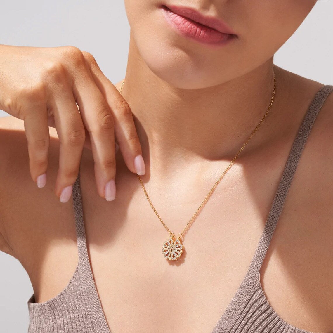 Lucky Clover Heart Necklace — 18k Gold