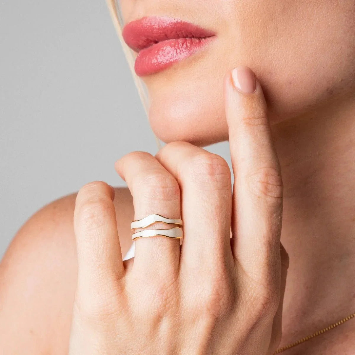 Abstrato Madrepérola Adjustable Banho em Gold Ring — 18k Gold