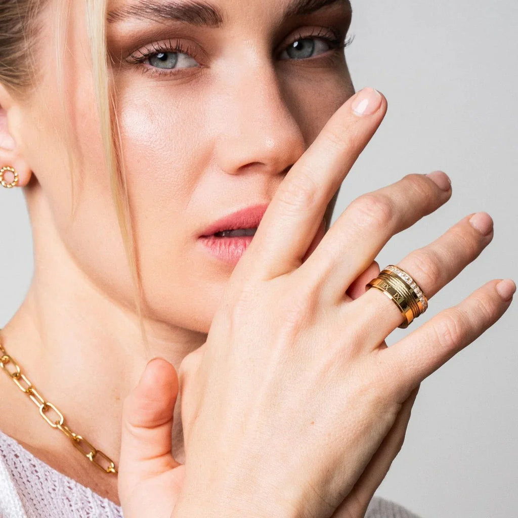 Wire & Crystal Ring — 18k Gold