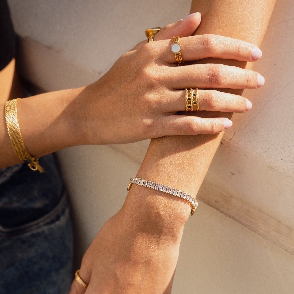 Athena Mother-of-Pearl Stone Ring — 18k Gold