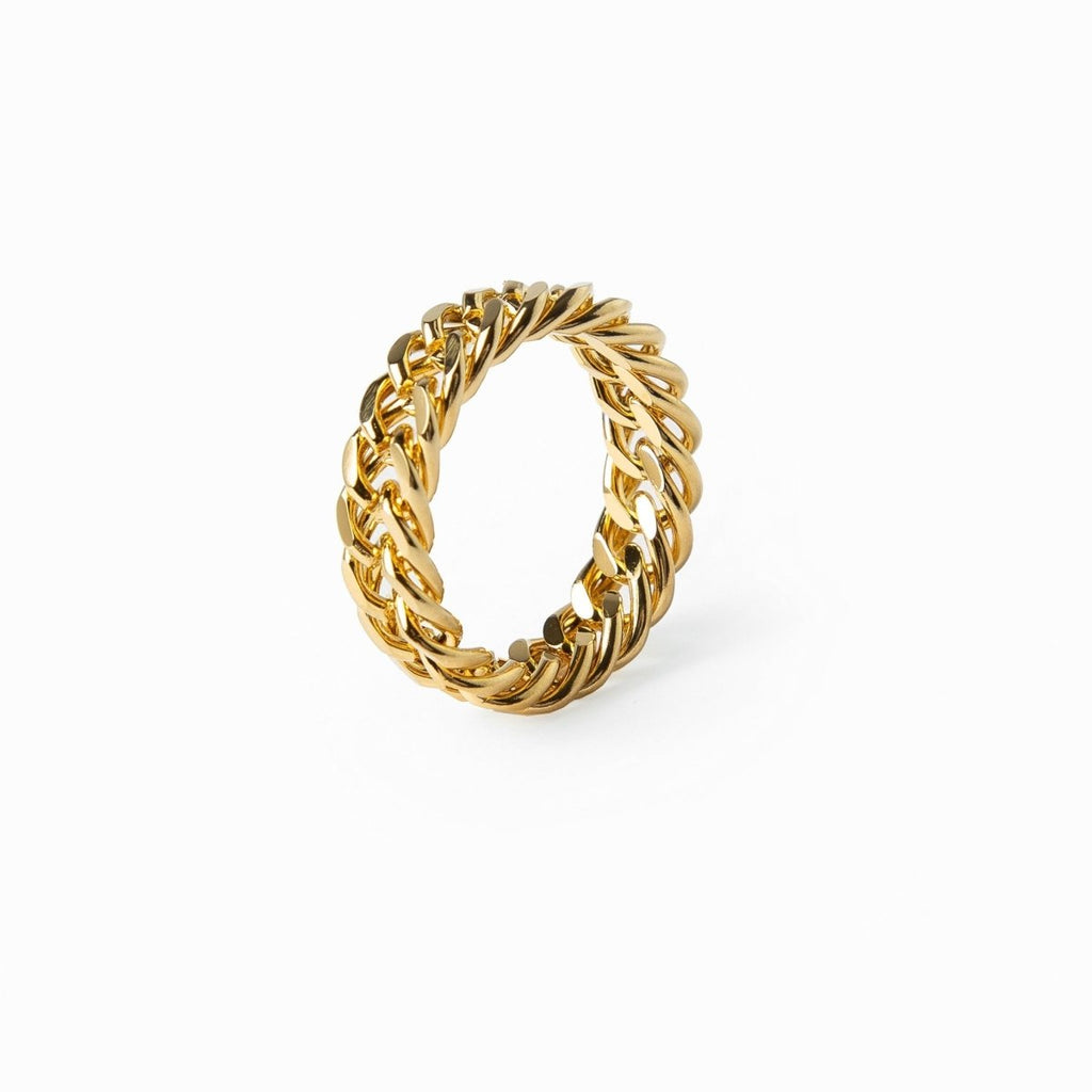 Ring — 18k Gold