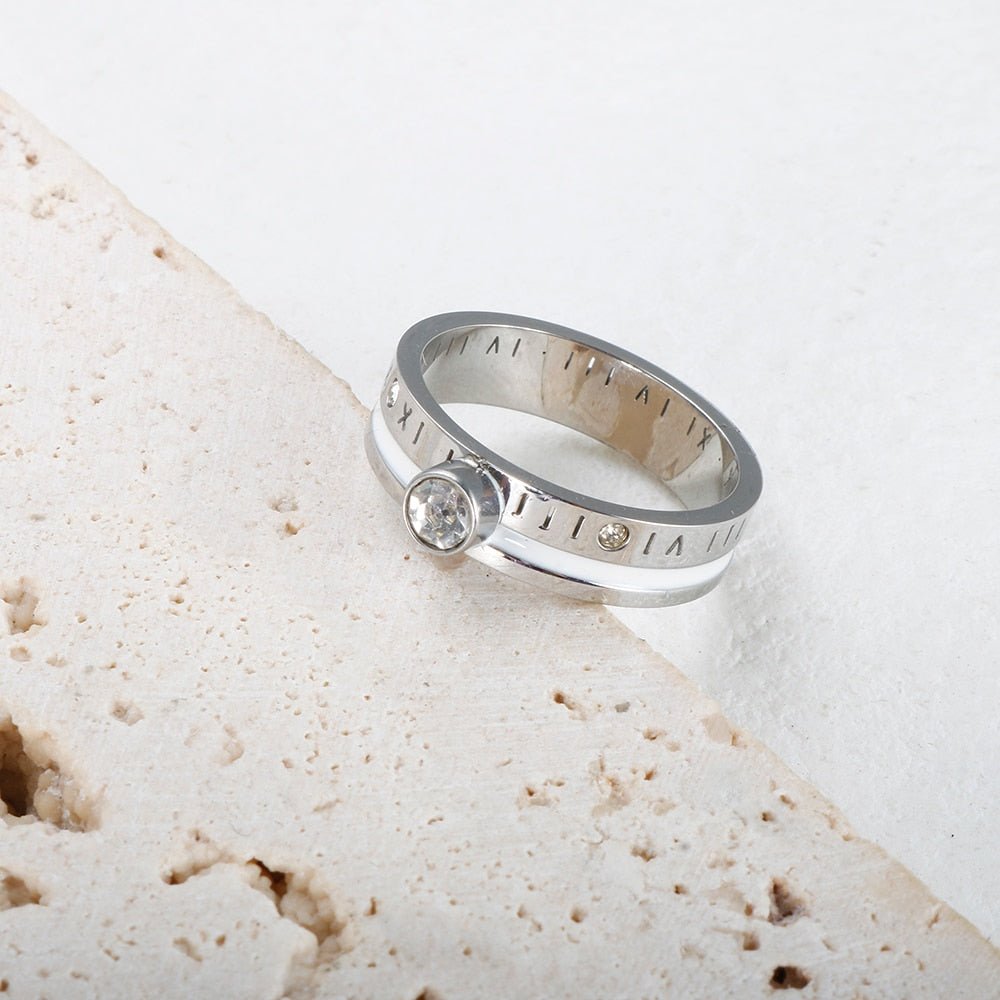 Queen Crystal Stone Ring — Silver