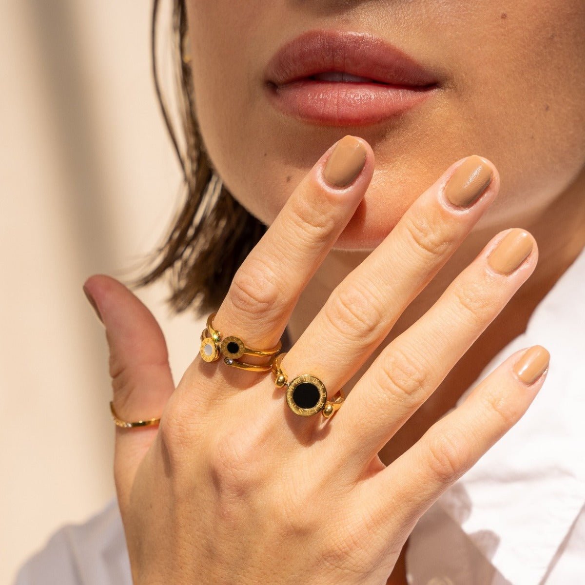 Roman Venice Ring — 18k Gold