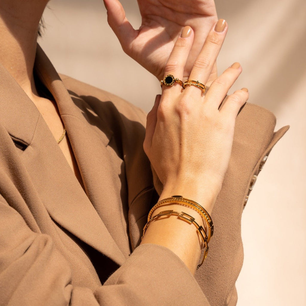 Alexandra Bangle — 18k Gold