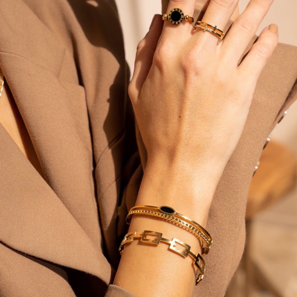 Alexandra Bangle — 18k Gold