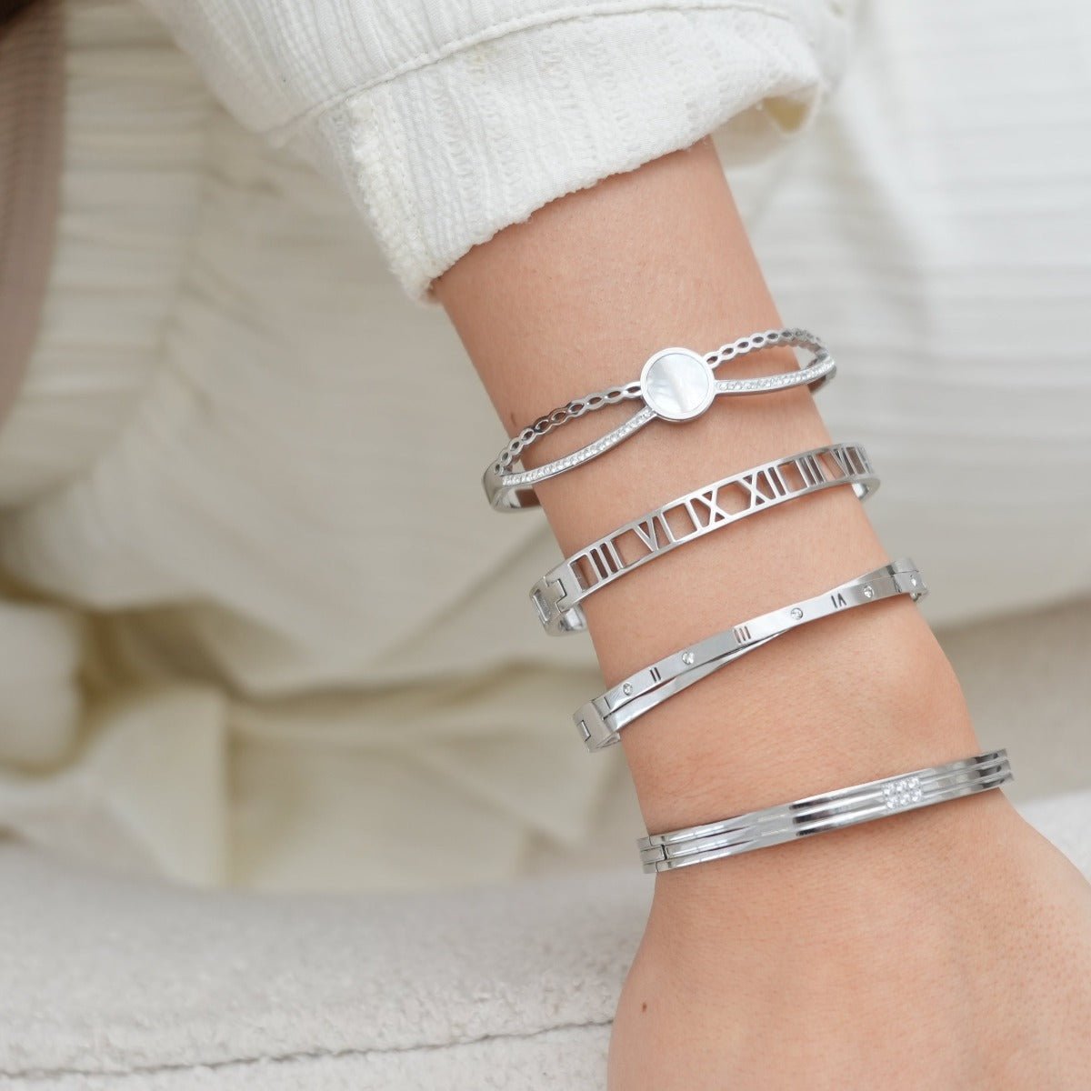 Numeral Roman Bangle — Silver
