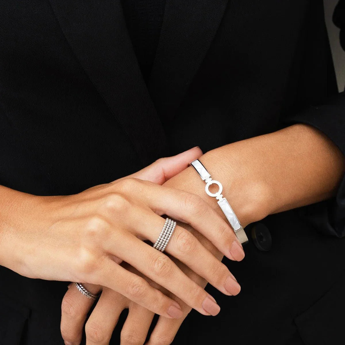 Aura Bangle — Silver