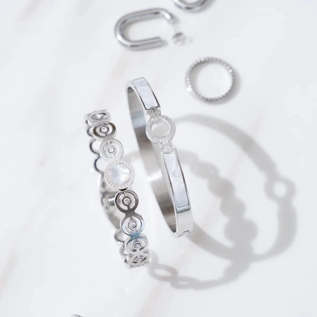 Aura Bangle — Silver