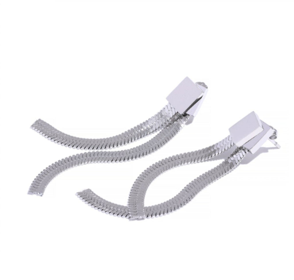 Catarina Chain Metal Earrings — Silver