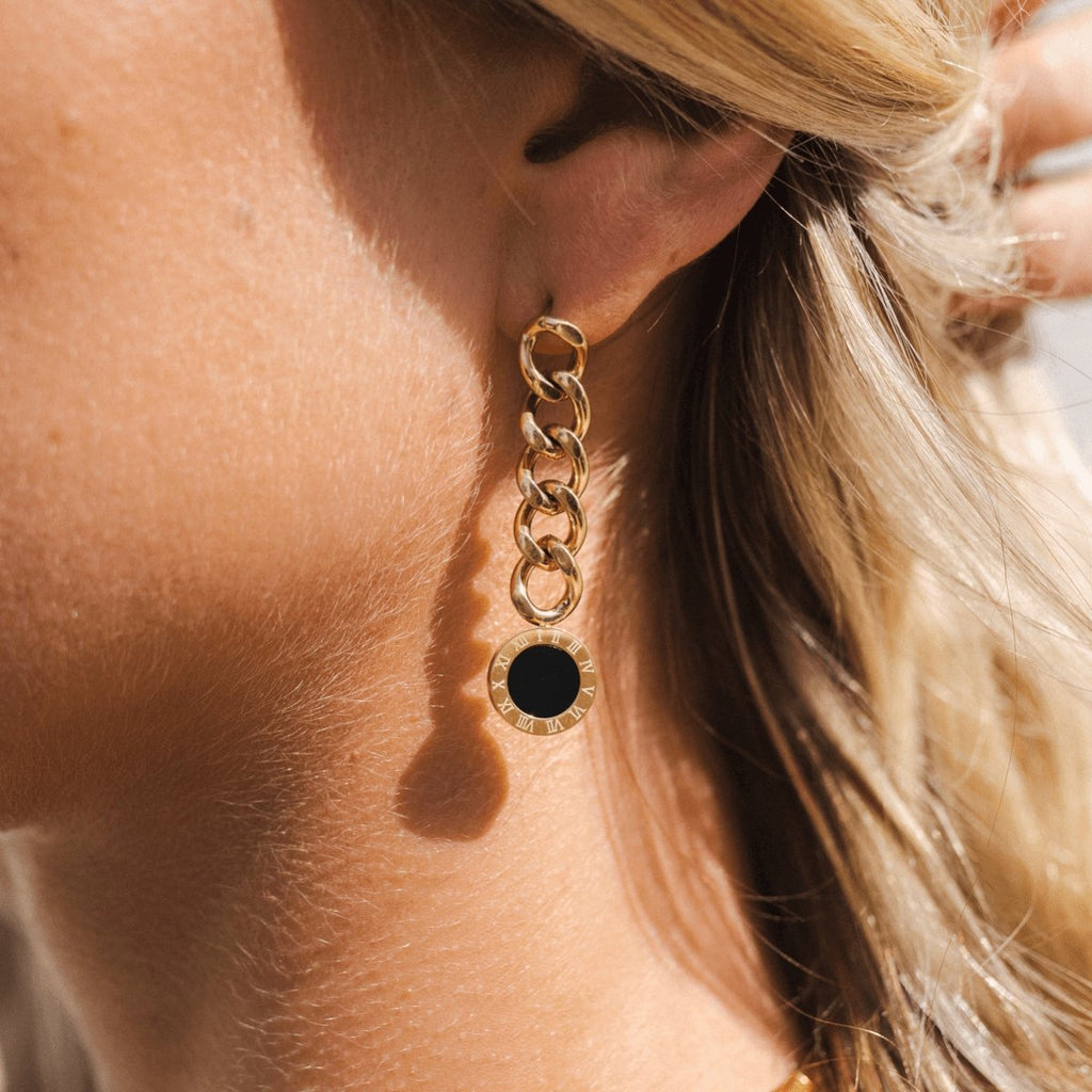 Glamour Stone Onyx Earrings — 18k Gold