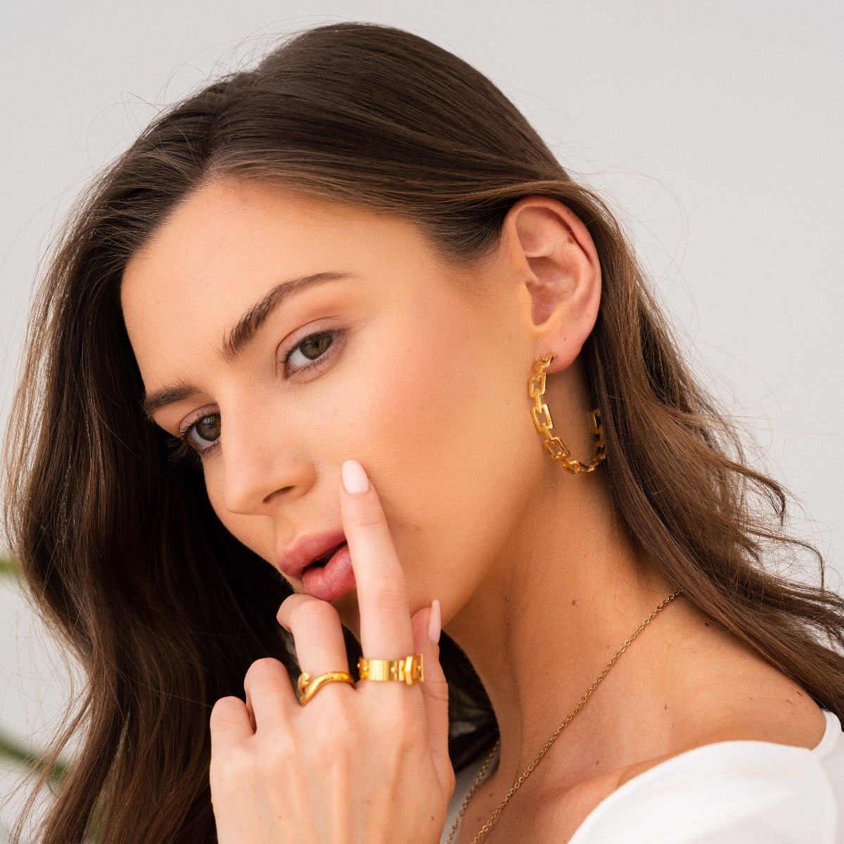 Hoop Alexandra Earrings — 18k Gold
