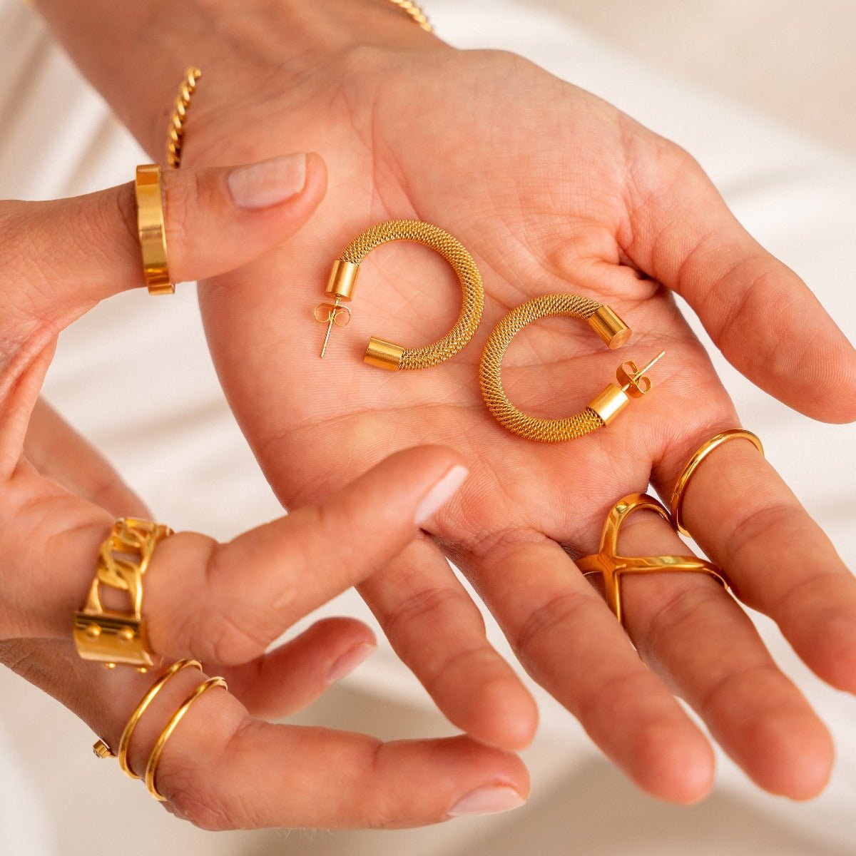 Hoop Isabella Chain Earrings — 18k Gold