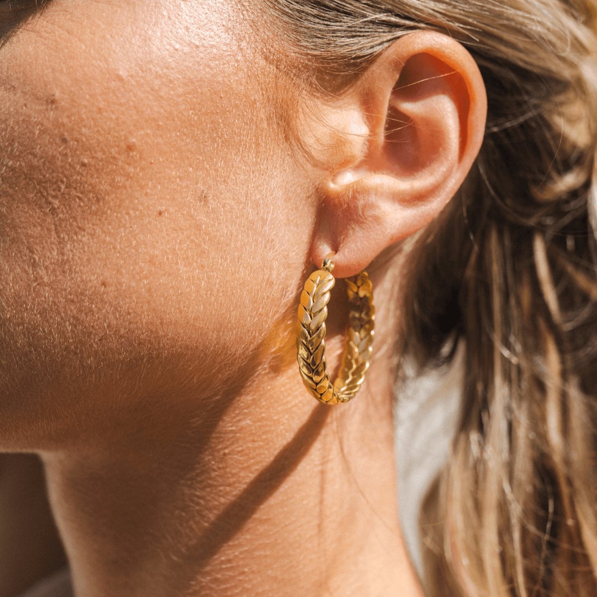 Hoop Pompeia Earrings — 18k Gold
