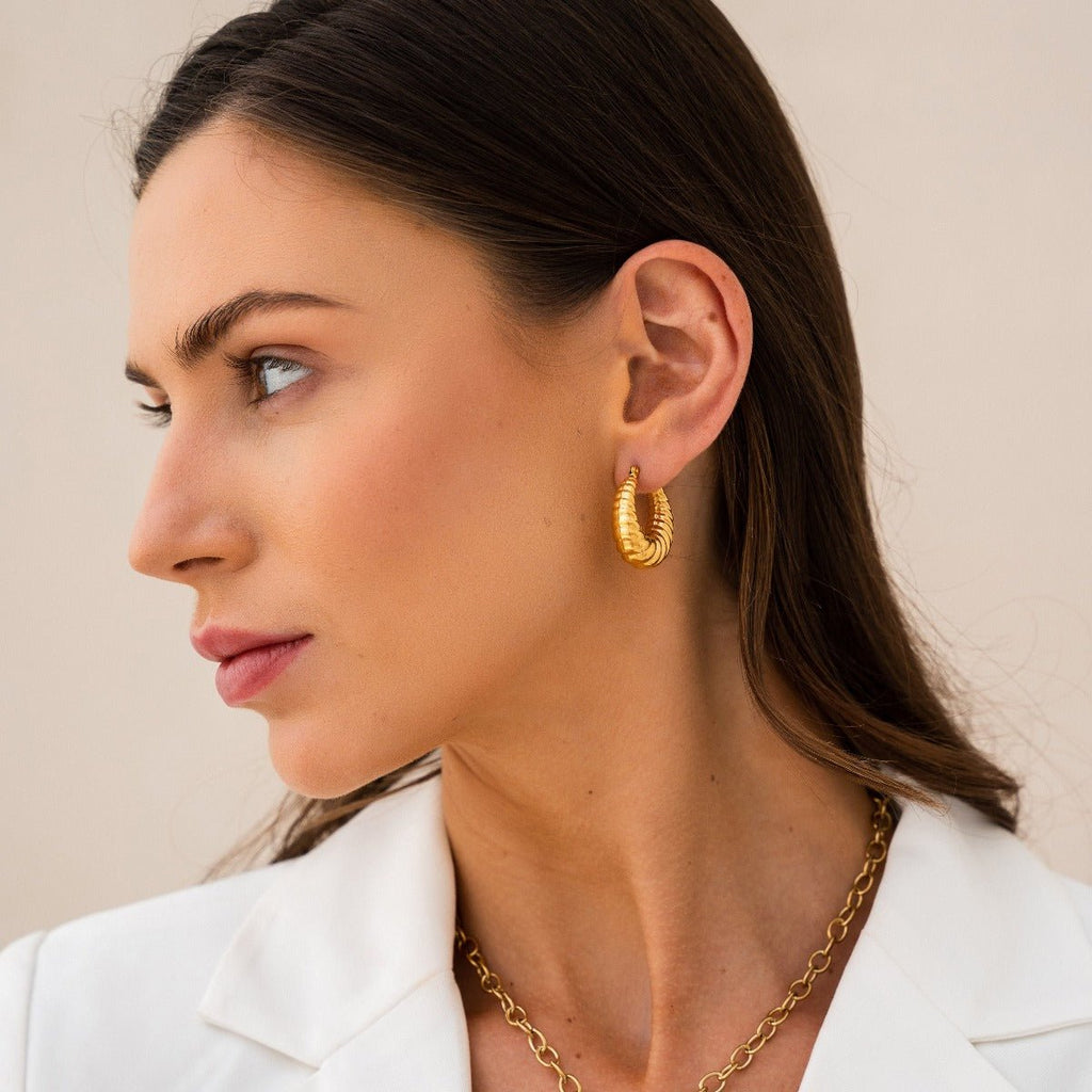 Hoop Croissant Earrings — 18k Gold