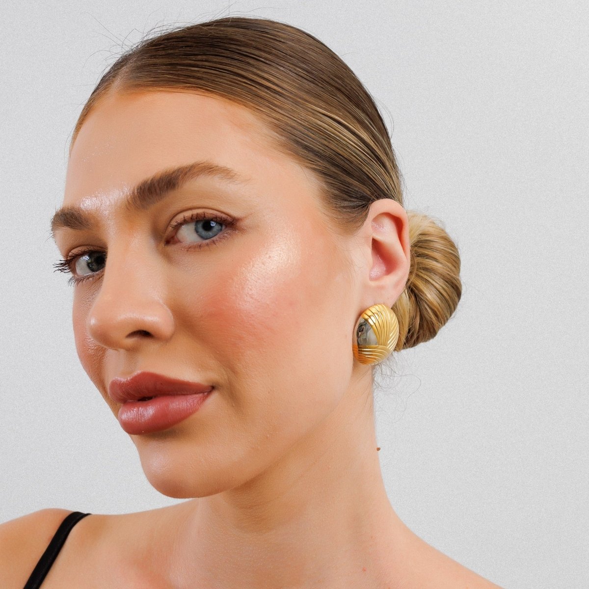 Sphere Texturizada with Mix Banhos Gold & Earrings — Silver