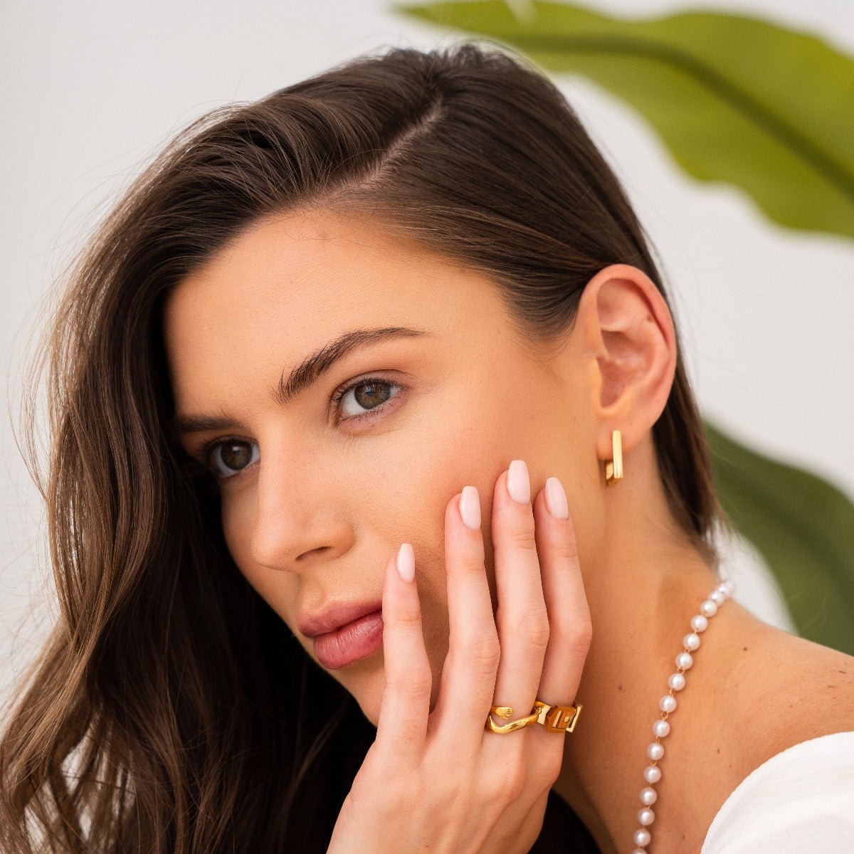 Hoop Square Leonor Earrings — 18k Gold