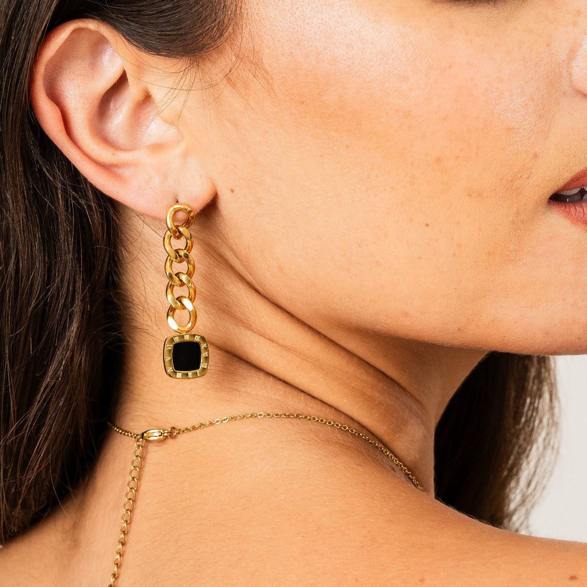 Lorenza Pendentes Onyx Earrings — 18k Gold