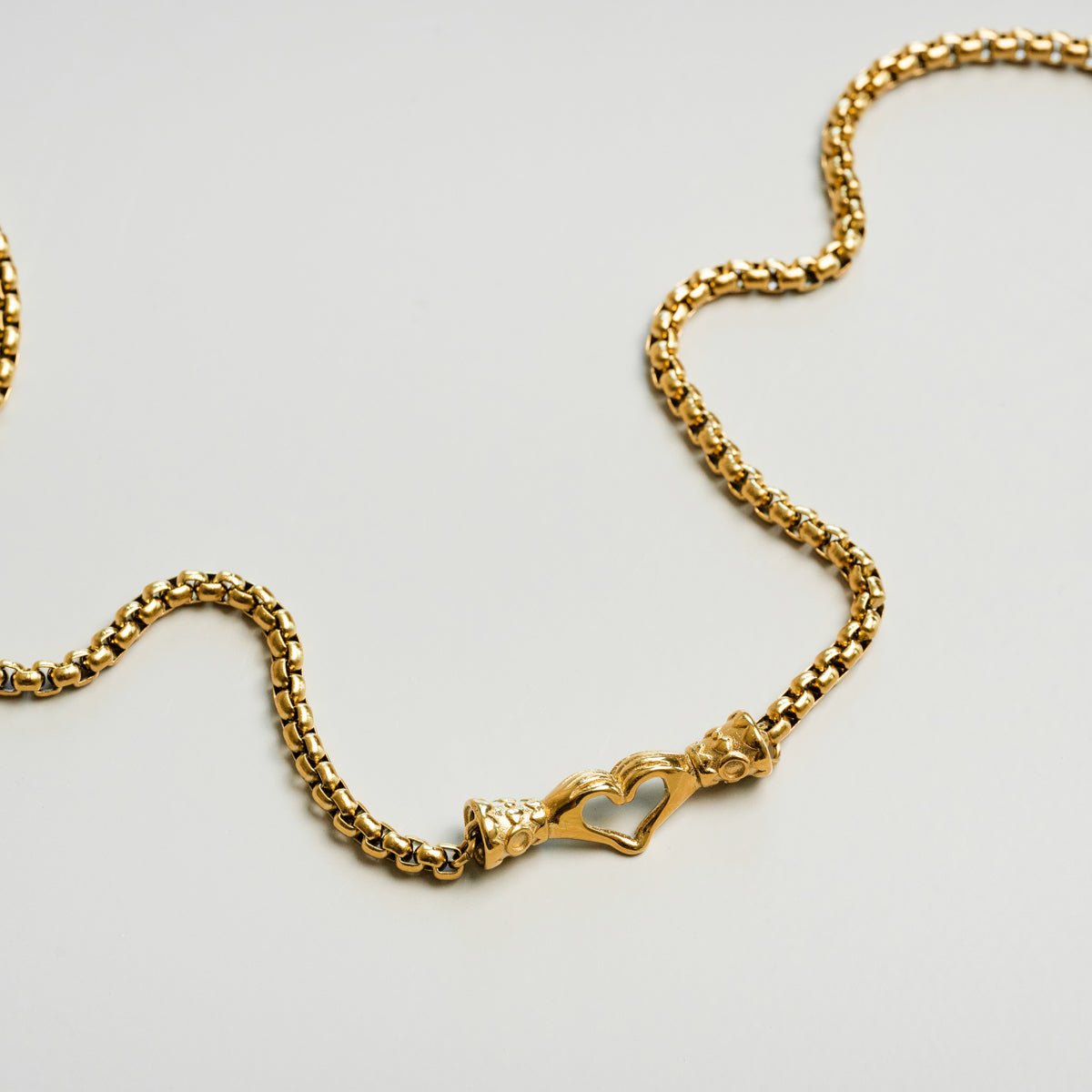 Amavi Necklace — 18k Gold