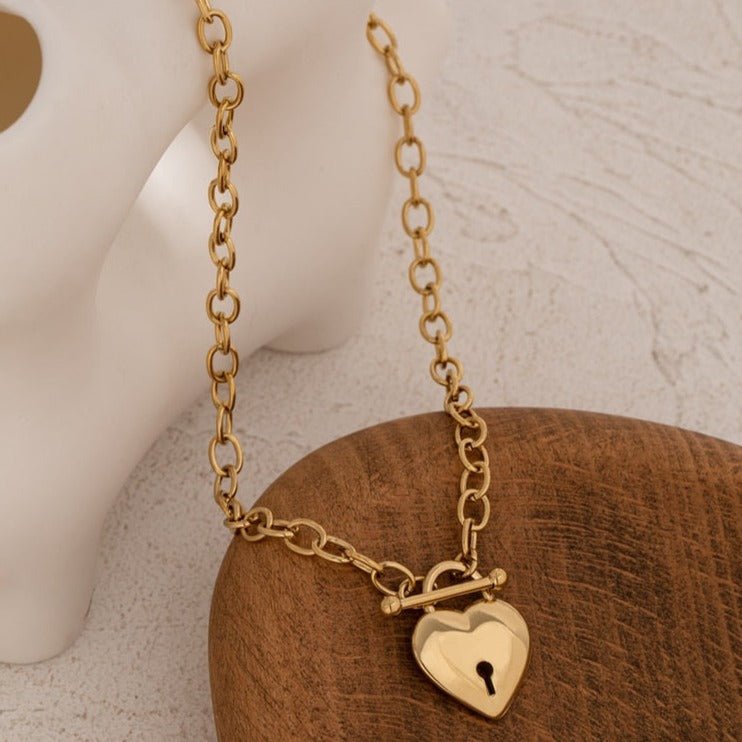Love Eternal Heart A Gold Necklace — 18k Gold