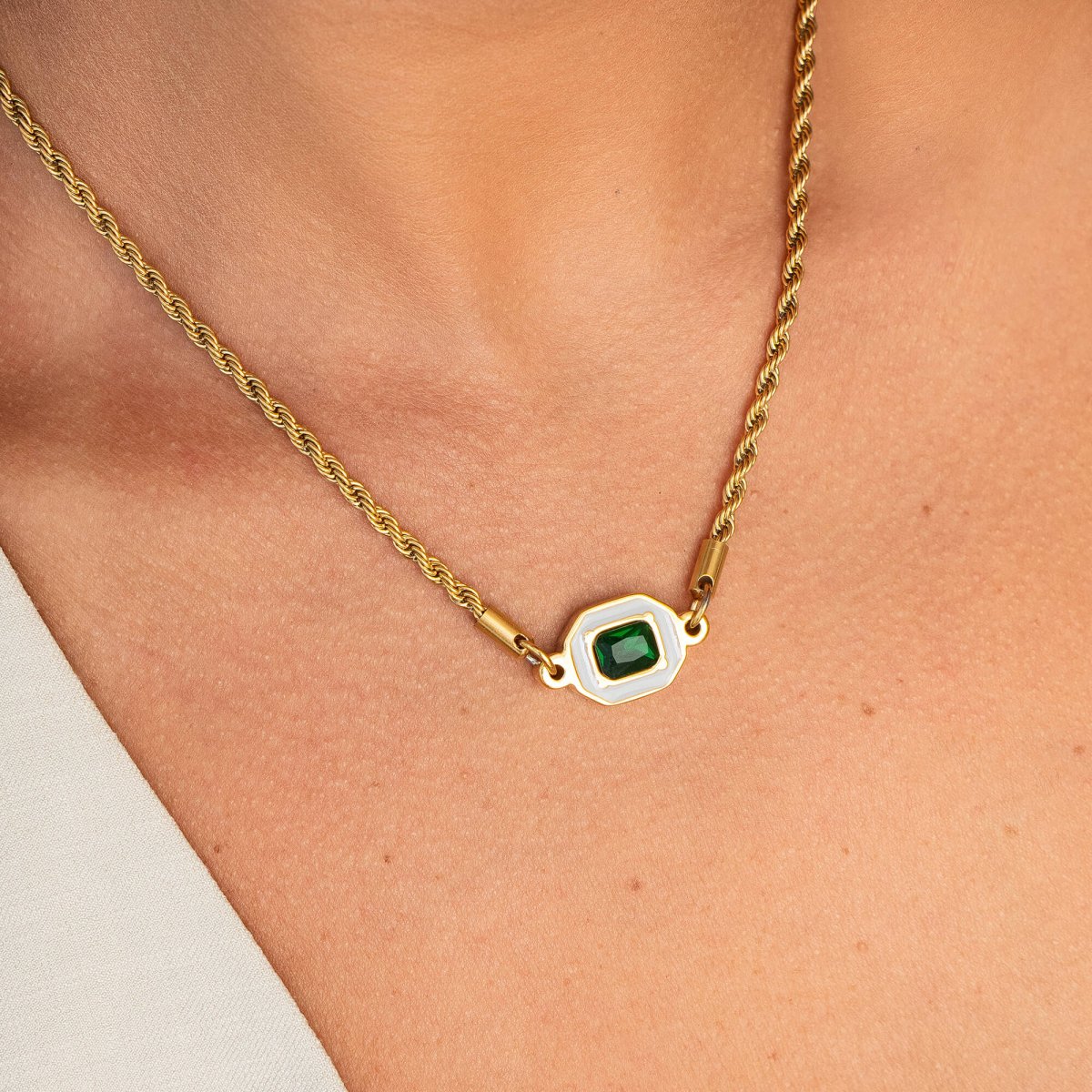 Aura Emerald Necklace — 18k Gold