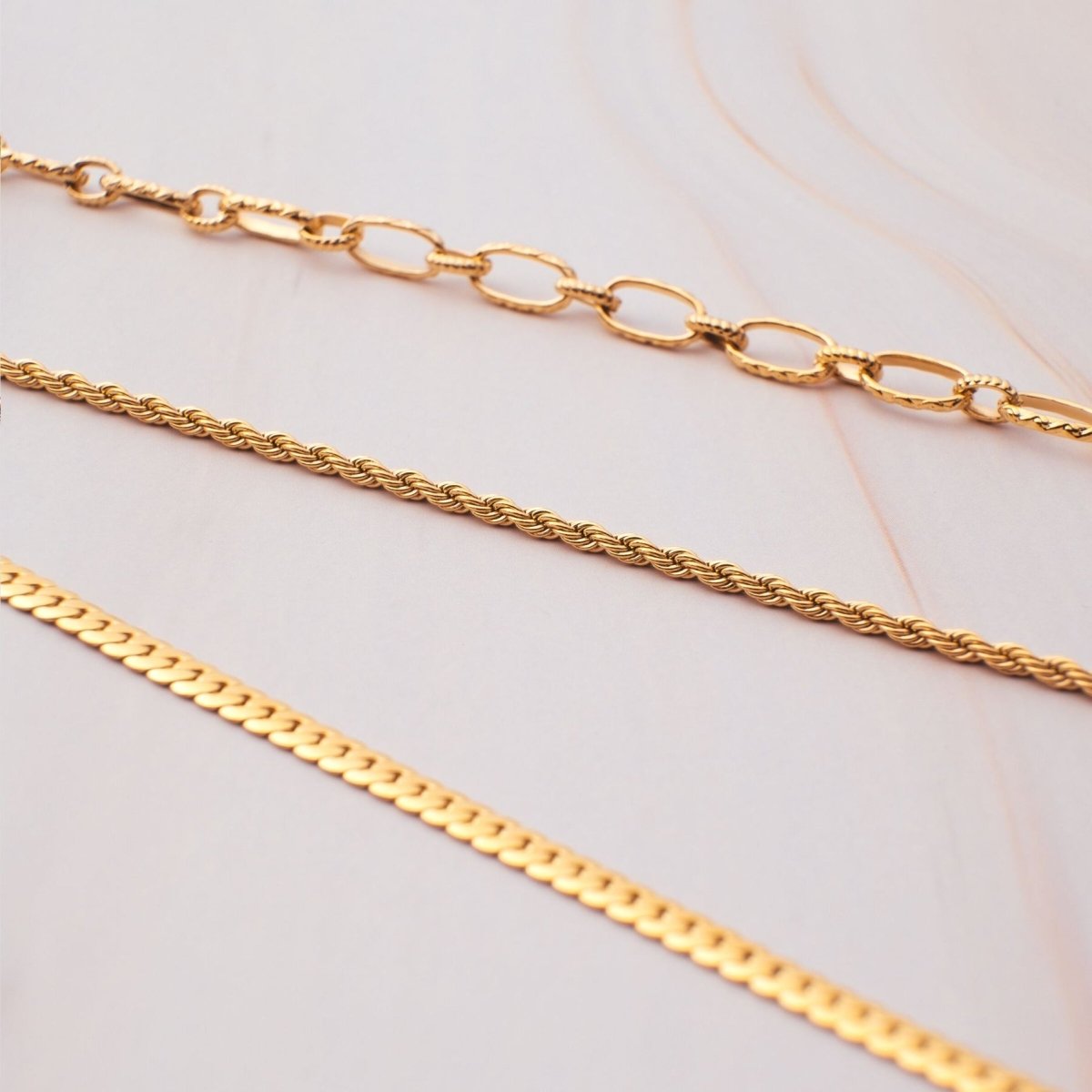 Thin Beaded Chain Necklace 2mm — 18k Gold