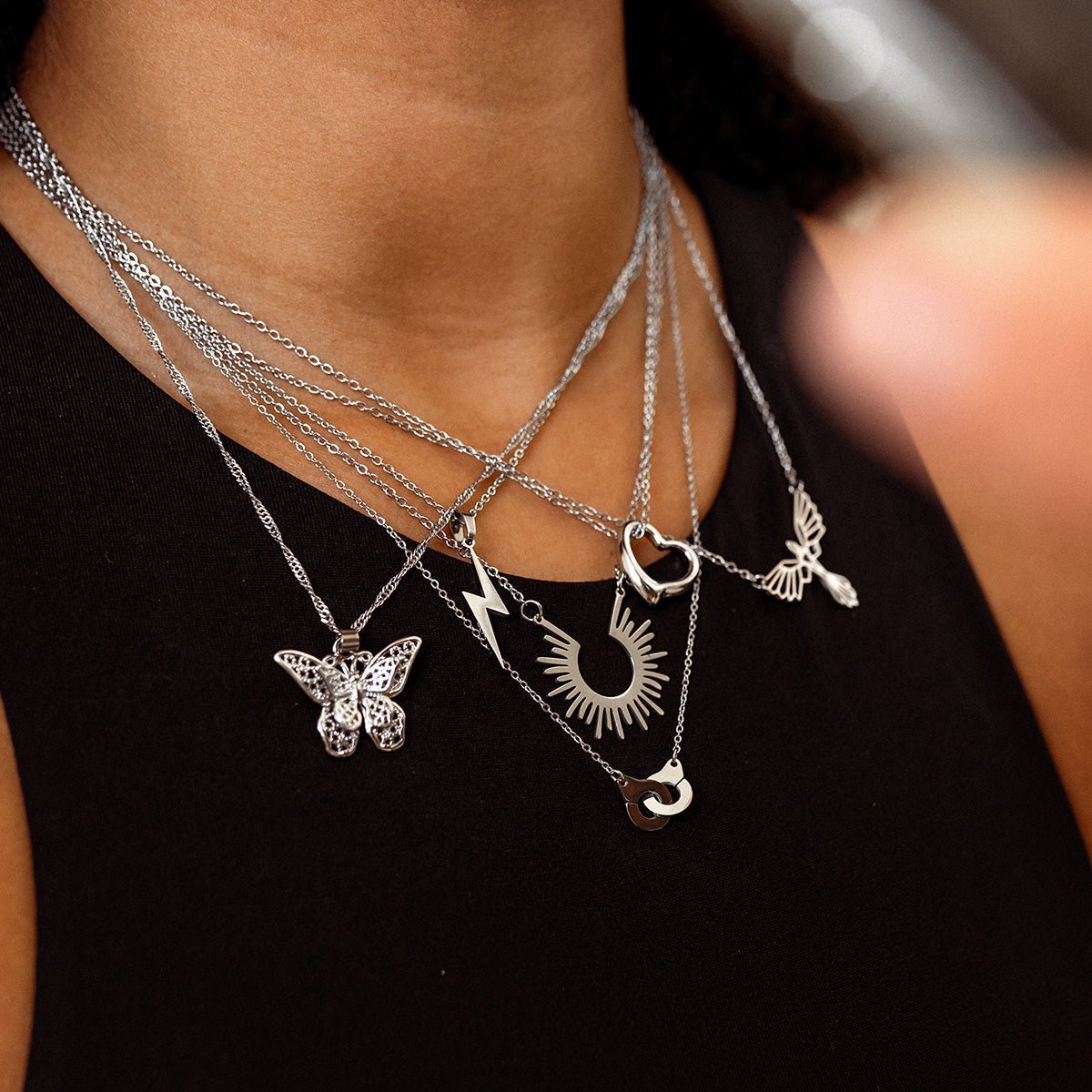 Energia Pendant Raio Necklace — Silver