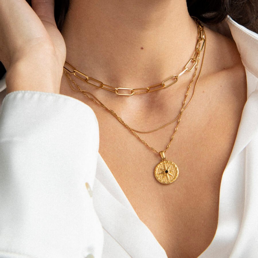 Compass Star Necklace — 18k Gold