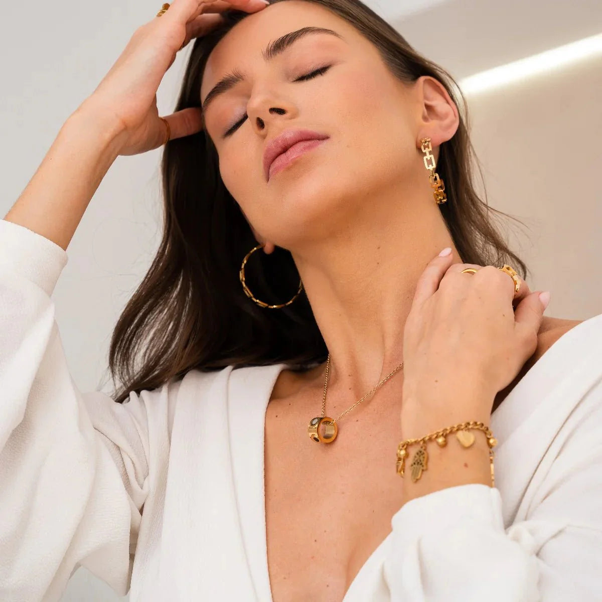 Spinner Numeral Roman Necklace — 18k Gold