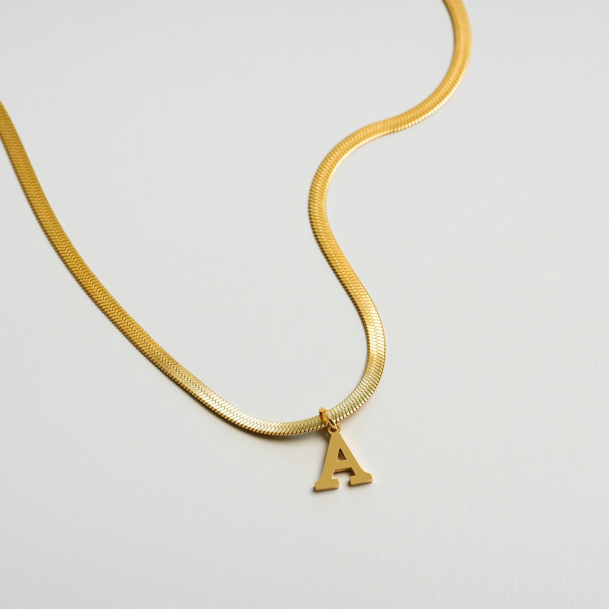 Initial Letter Chain Necklace — 18k Gold