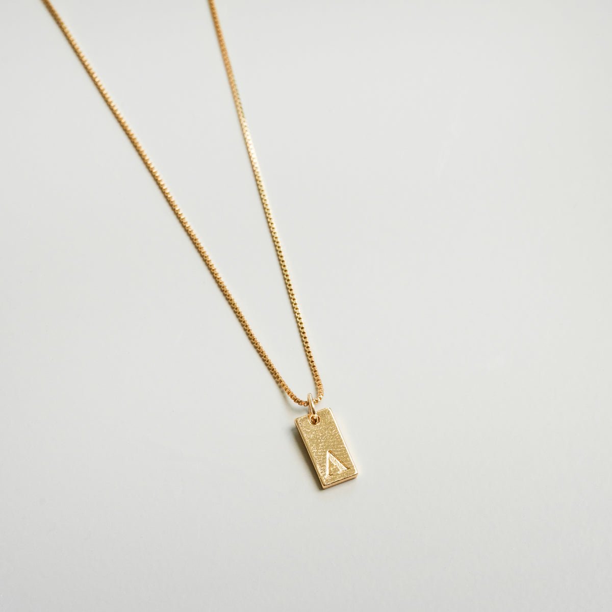 Initial Letter Minimal Necklace — 18k Gold
