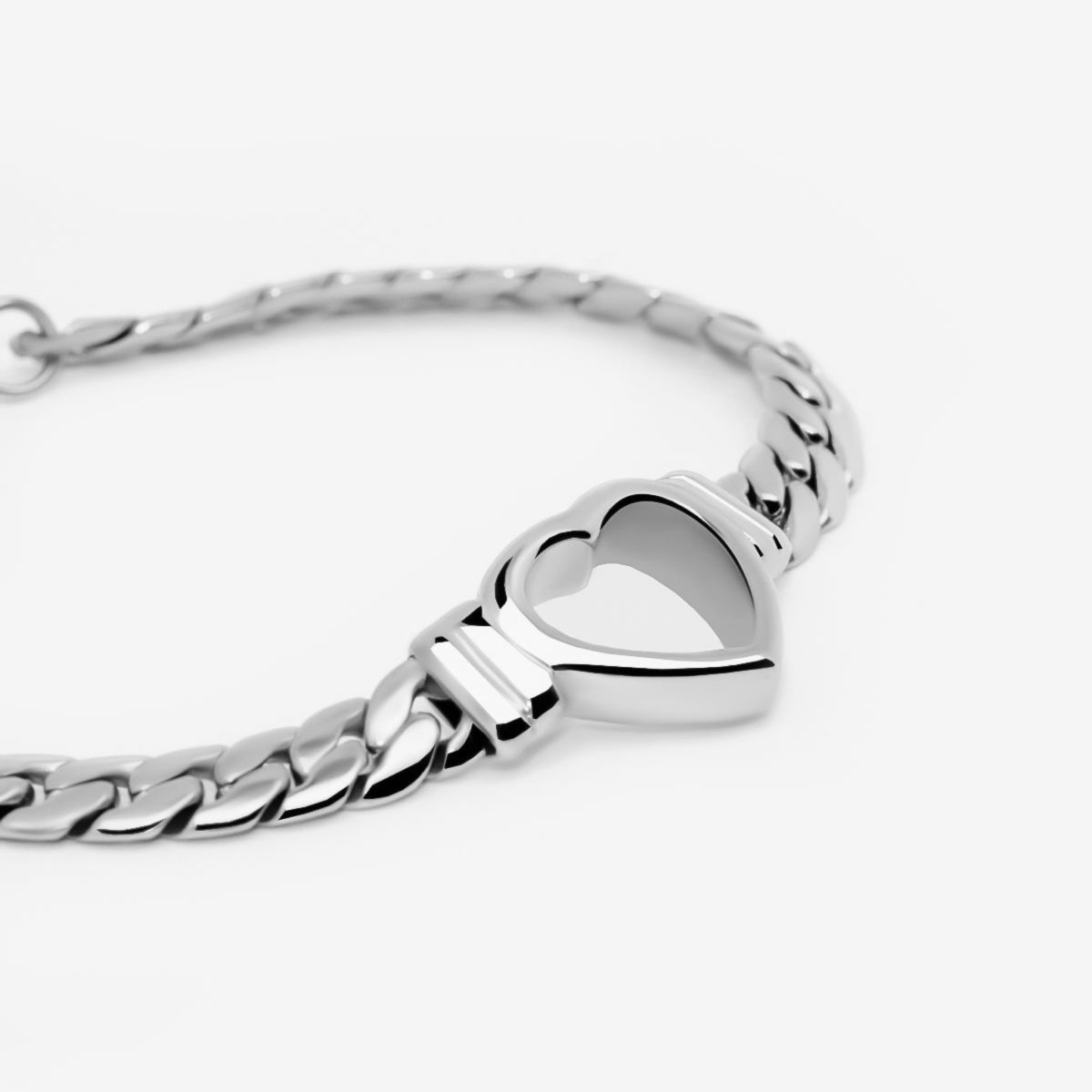 Heart Minimalist Bracelet — Silver